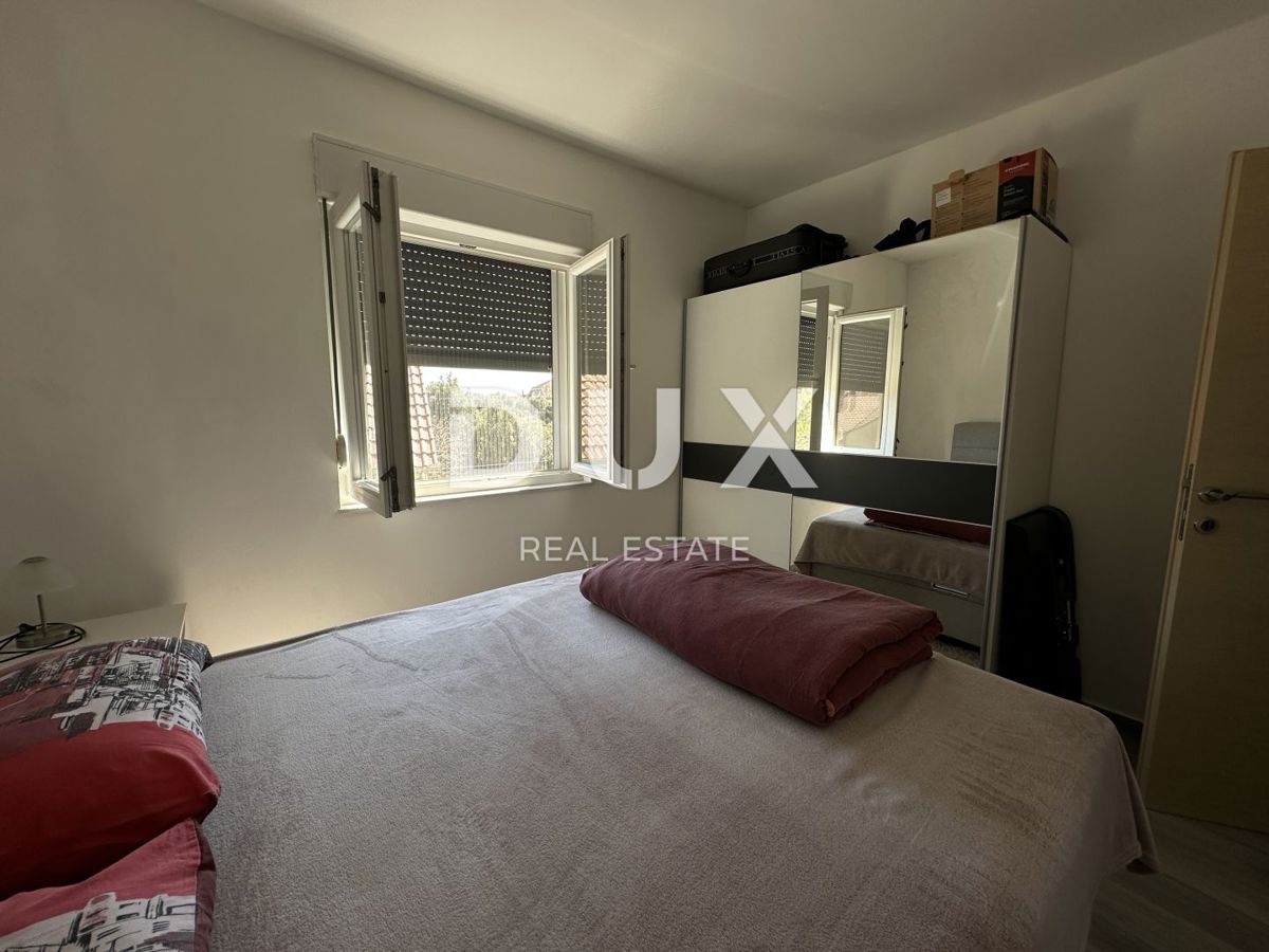 ZADAR, SUKOŠAN - Appartamento con due camere da letto e terrazza sul tetto - Vista mare!