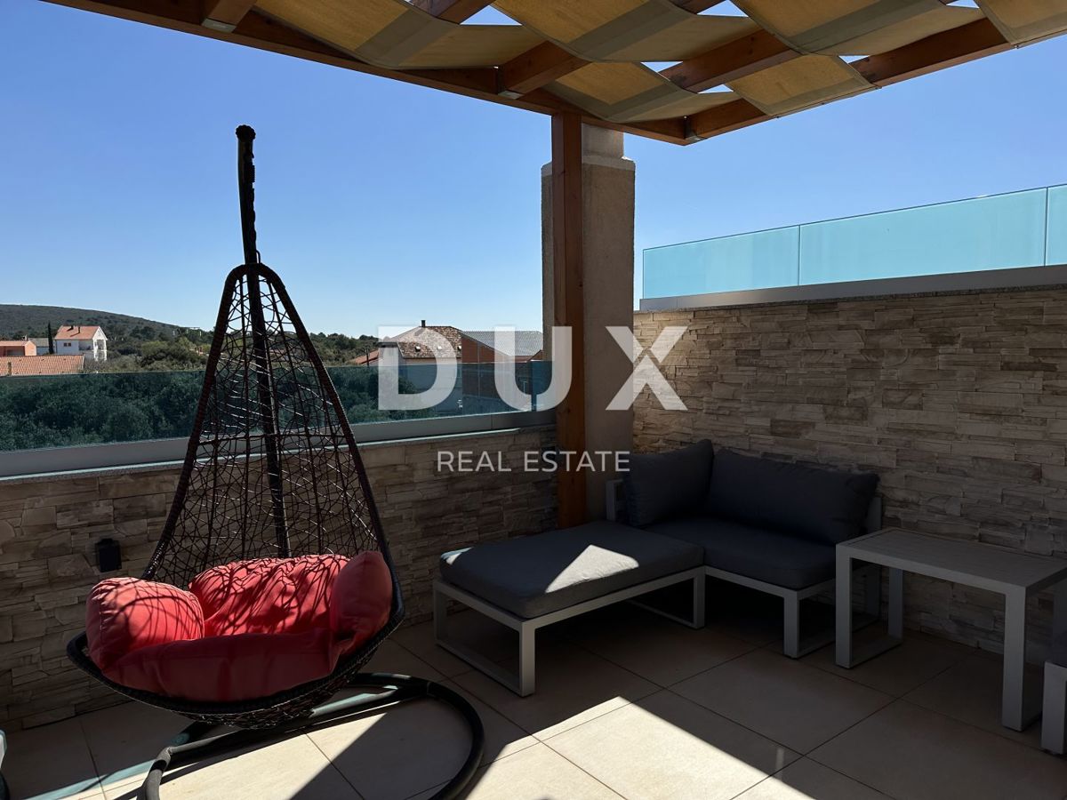 ZADAR, SUKOŠAN - Appartamento con due camere da letto e terrazza sul tetto - Vista mare!