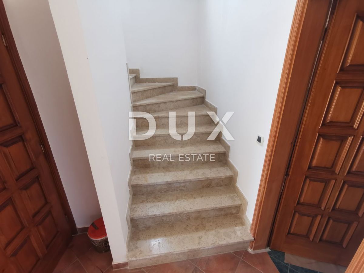 ISTRIA, PARENZO - Casa con vista mare