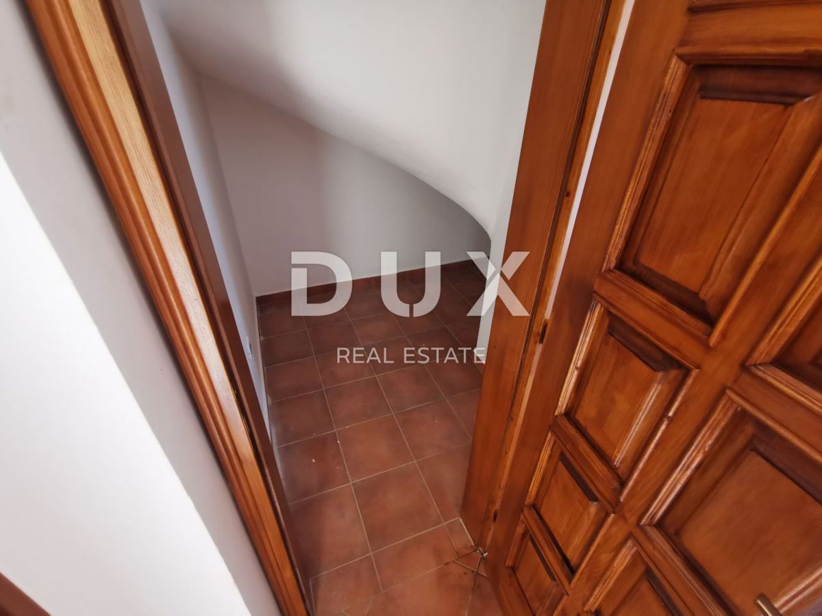ISTRIA, PARENZO - Casa con vista mare