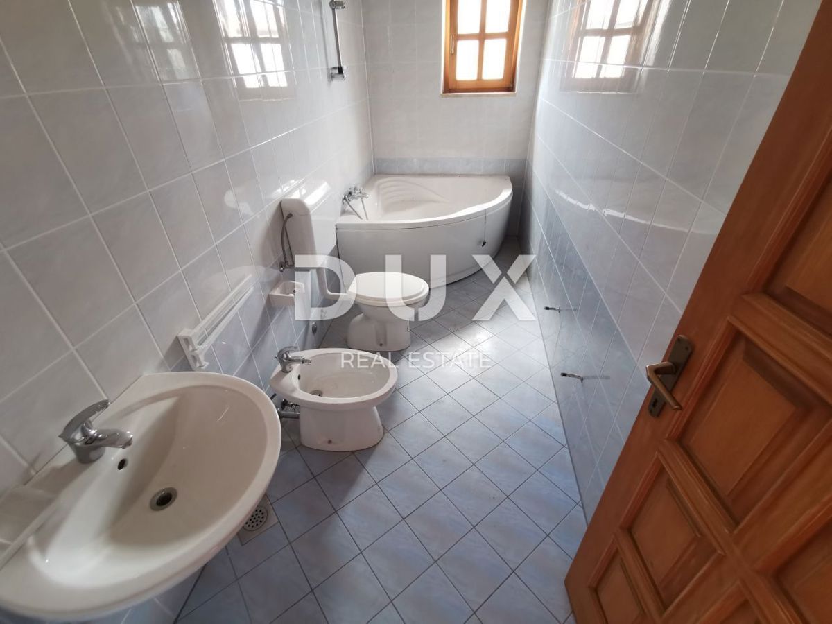 ISTRIA, PARENZO - Casa con vista mare