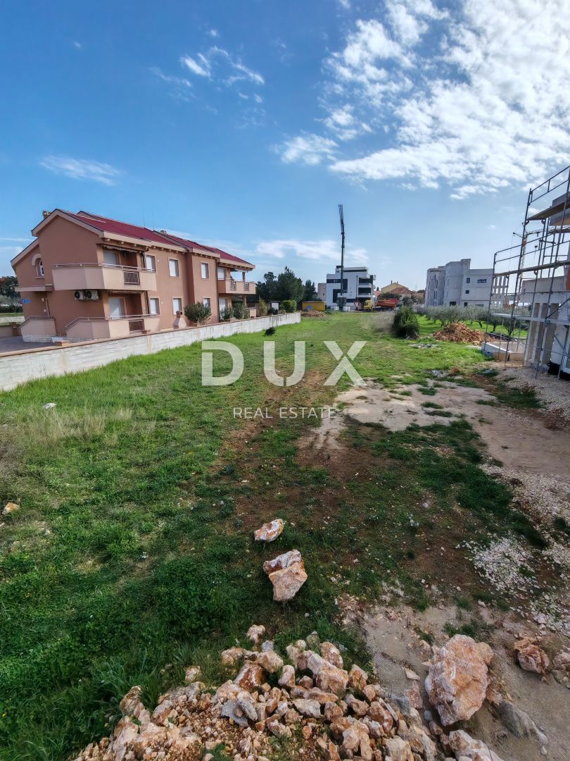 ZARA, ZATON - Terreno edificabile a 70 metri dalla spiaggia con progetto preliminare per un edificio con 9 appartamenti!