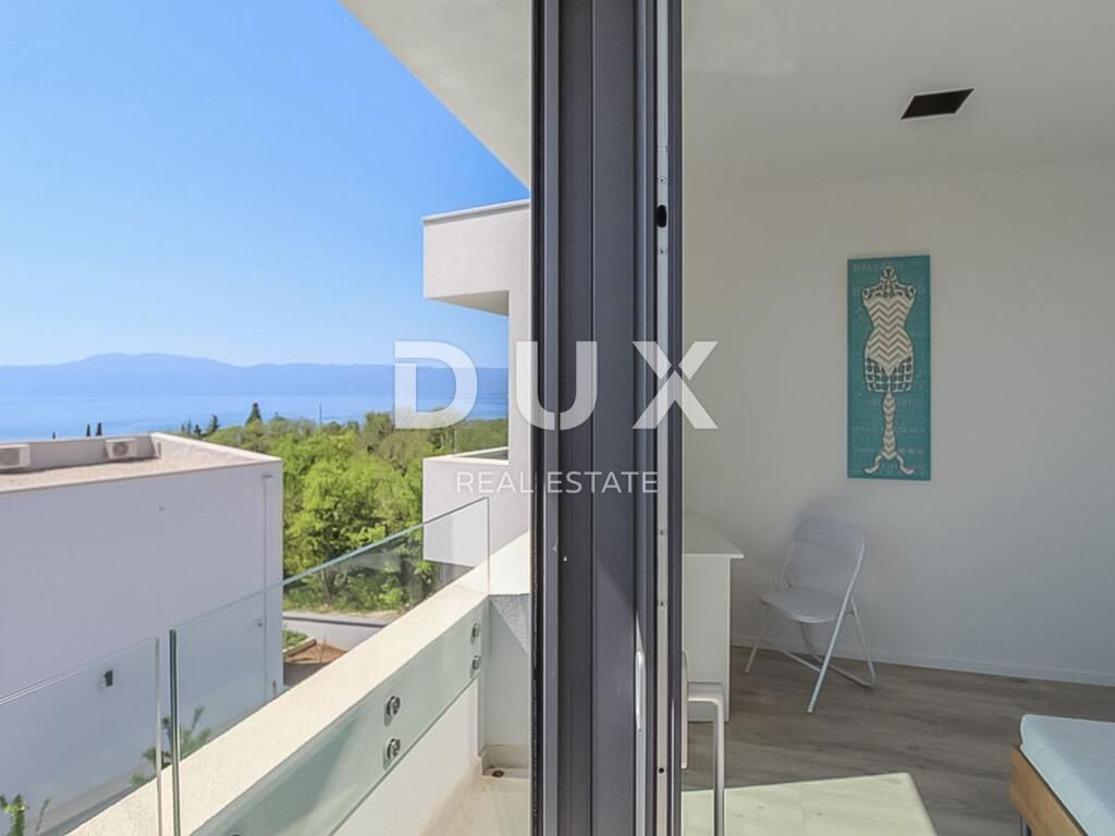 RIJEKA, KOSTRENA - bellissima villa per vivere e trascorrere le vacanze