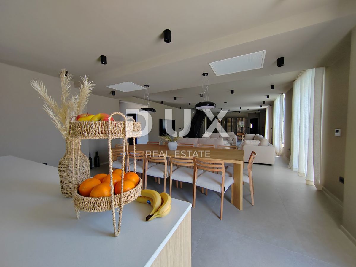 ISTRIA, PARENZO - Villa esclusiva con piscina