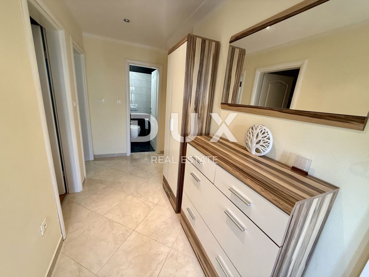 CRIKVENICA - Appartamento con tre camere da letto e garage!