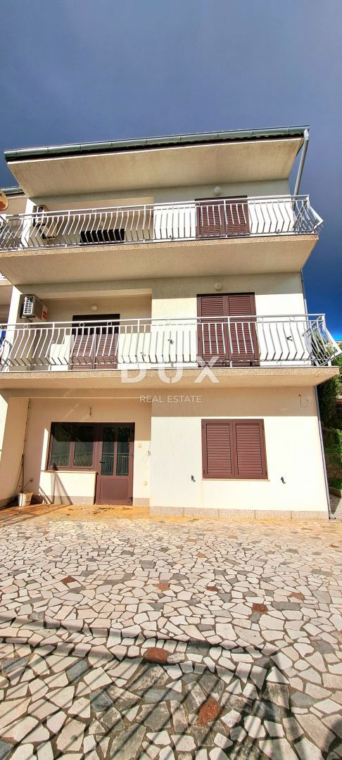 NOVI VINODOLSKI, SMOKVICA - Casa vicino al mare
