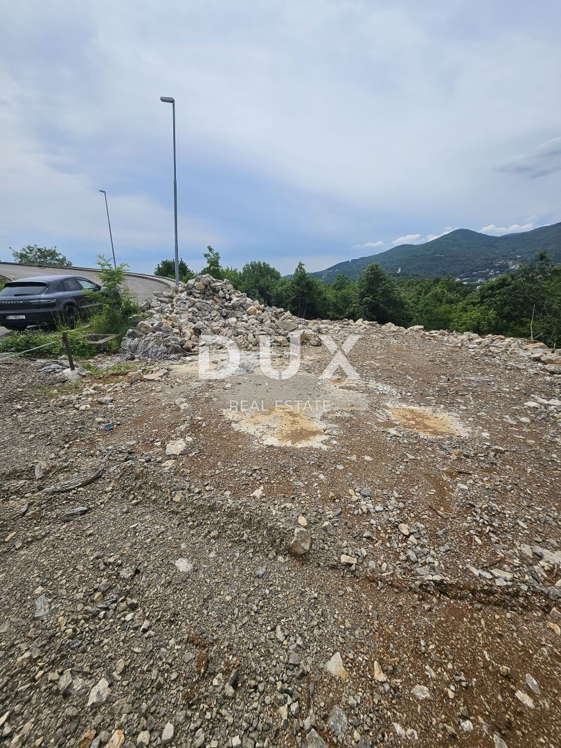 OPATIJA, MATULJI - terreno edificabile di 2050m2 in zona commerciale per locali commerciali / capannone