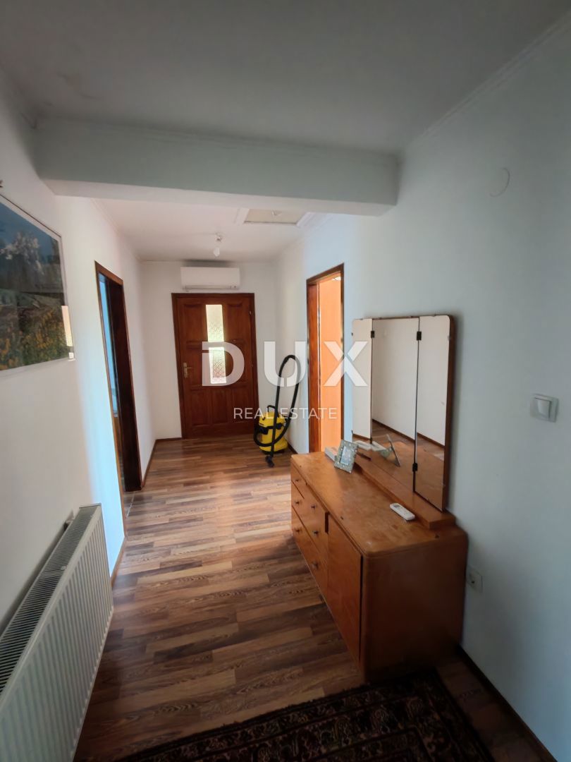ZADAR, ZEMUNIK DONJI - Bellissima casa con un enorme giardino in una zona tranquilla immersa nella natura!