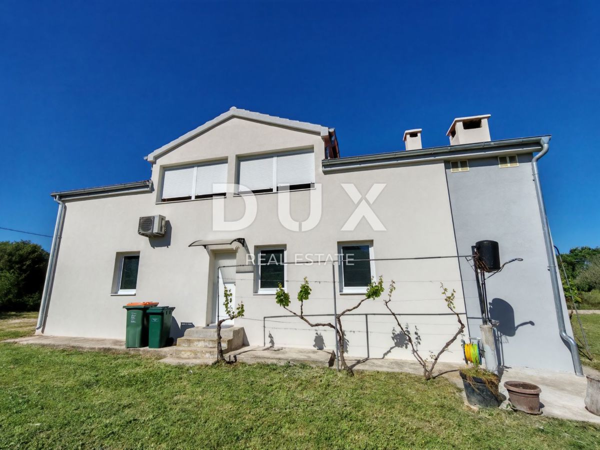 ZADAR, ZEMUNIK DONJI - Bellissima casa con un enorme giardino in una zona tranquilla immersa nella natura!