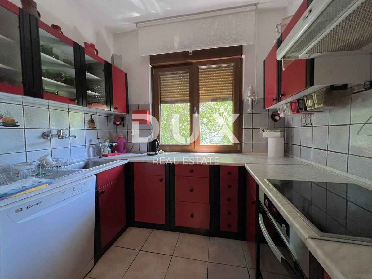 RIJEKA - appartamento di 179 m2 con giardino di 550 m2