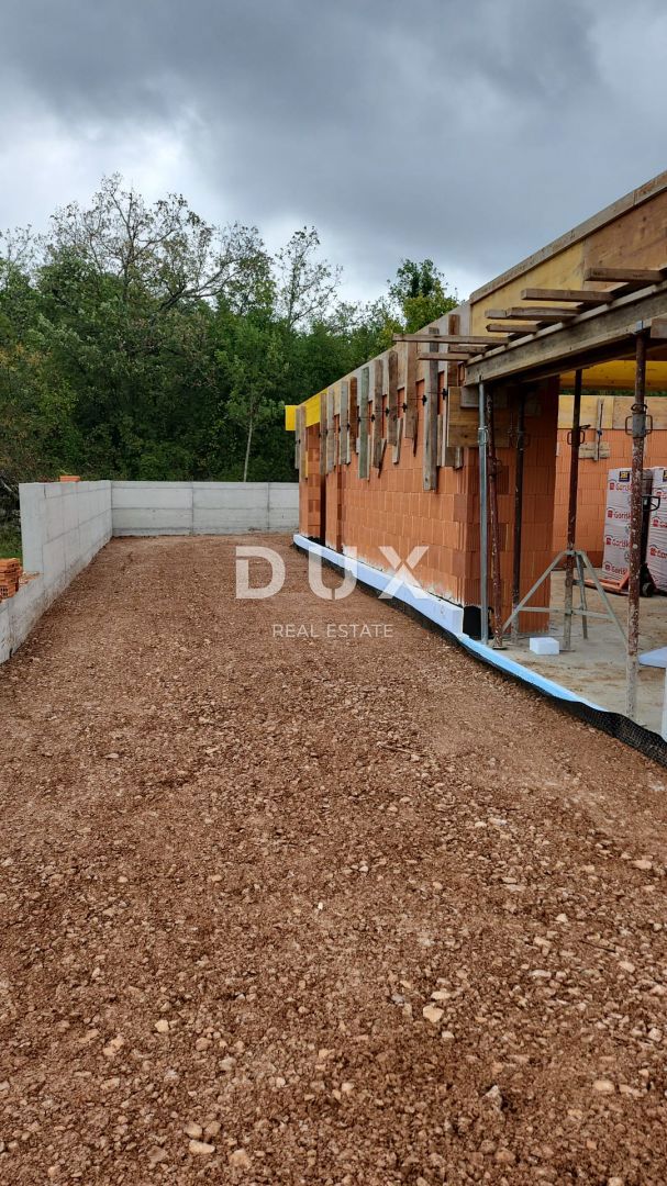 RIJEKA, SRDOČI - appartamento familiare di alta qualità con piscina, nuova costruzione. OPPORTUNITÀ