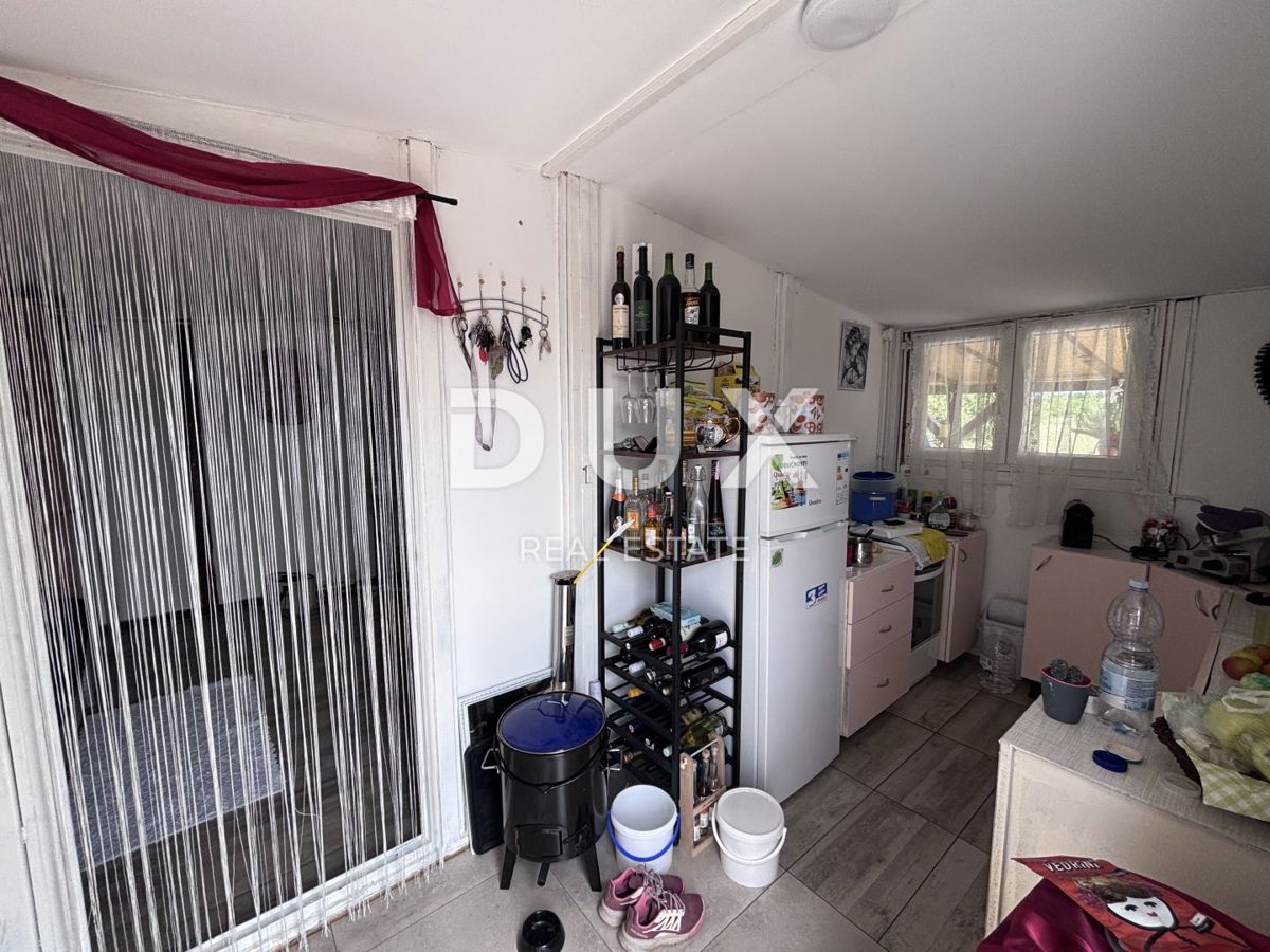 ZADAR, VRSI - Casa a un piano in posizione isolata