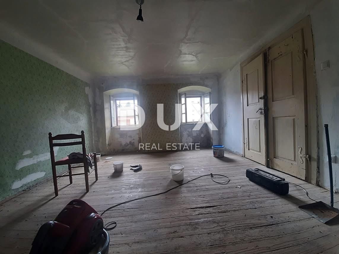 RIJEKA, DONJA VEŽICA - appartamento 101 m2 + mansarda 58 m2 + giardino in posizione eccellente e ricercata! OPPORTUNITÀ!