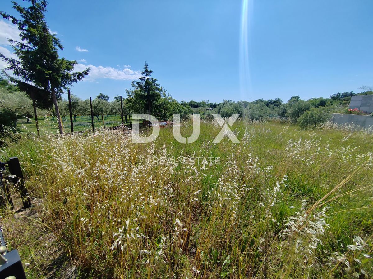 ISTRIA, UMAGO - Terreno edificabile 600 m2 vicino al mare