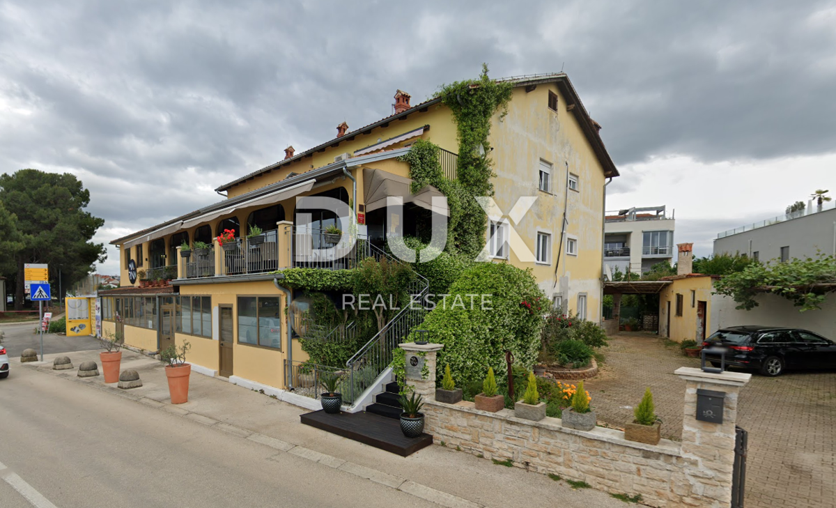 ISTRIA, NOVIGRAD - Locale commerciale prima fila al mare