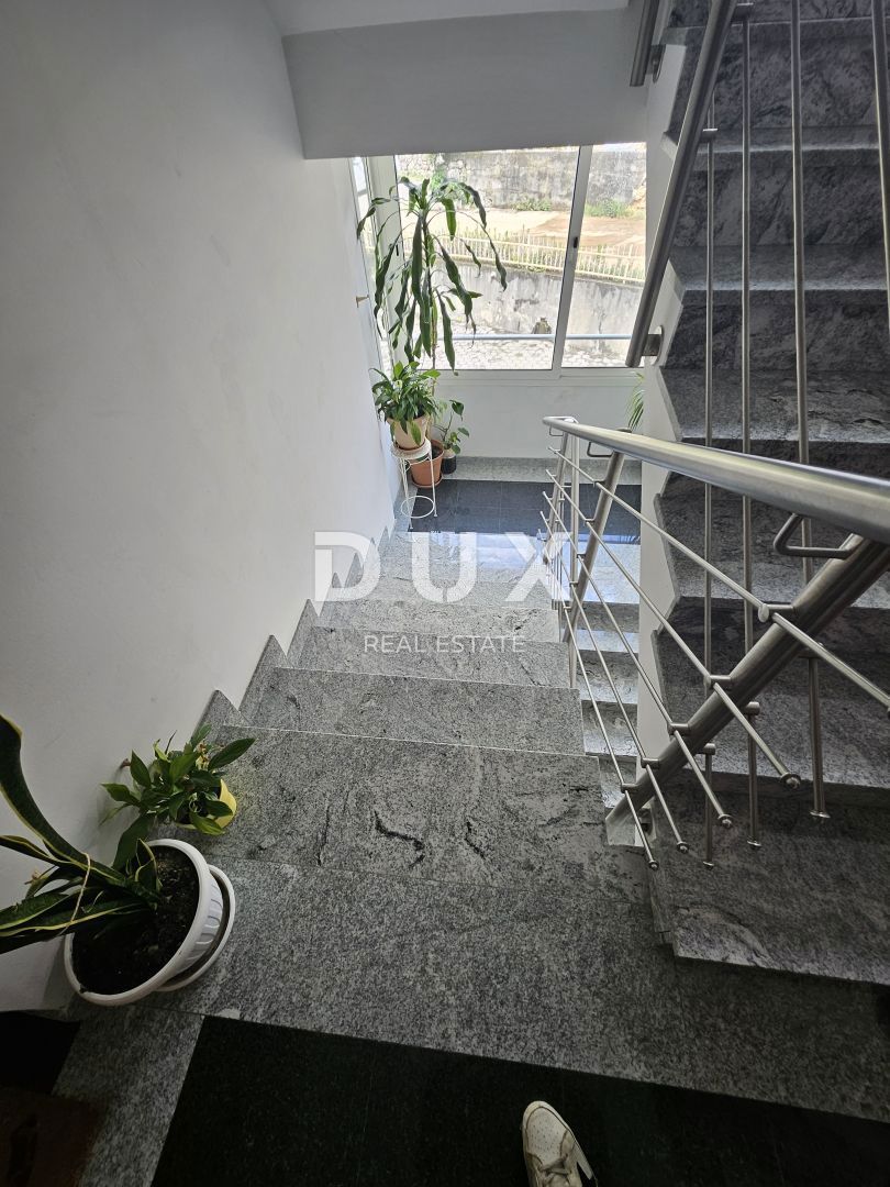 OPATIJA, VOLOSKO, PAVLOVAC - appartamento 125m2 con vista panoramica sul mare 