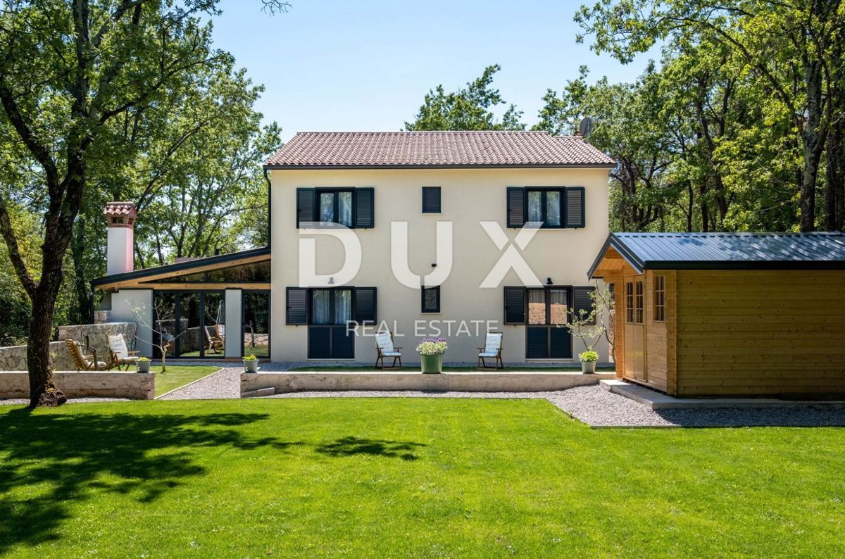 ISTRIA, LABIN - Casa immacolata con piscina in posizione appartata