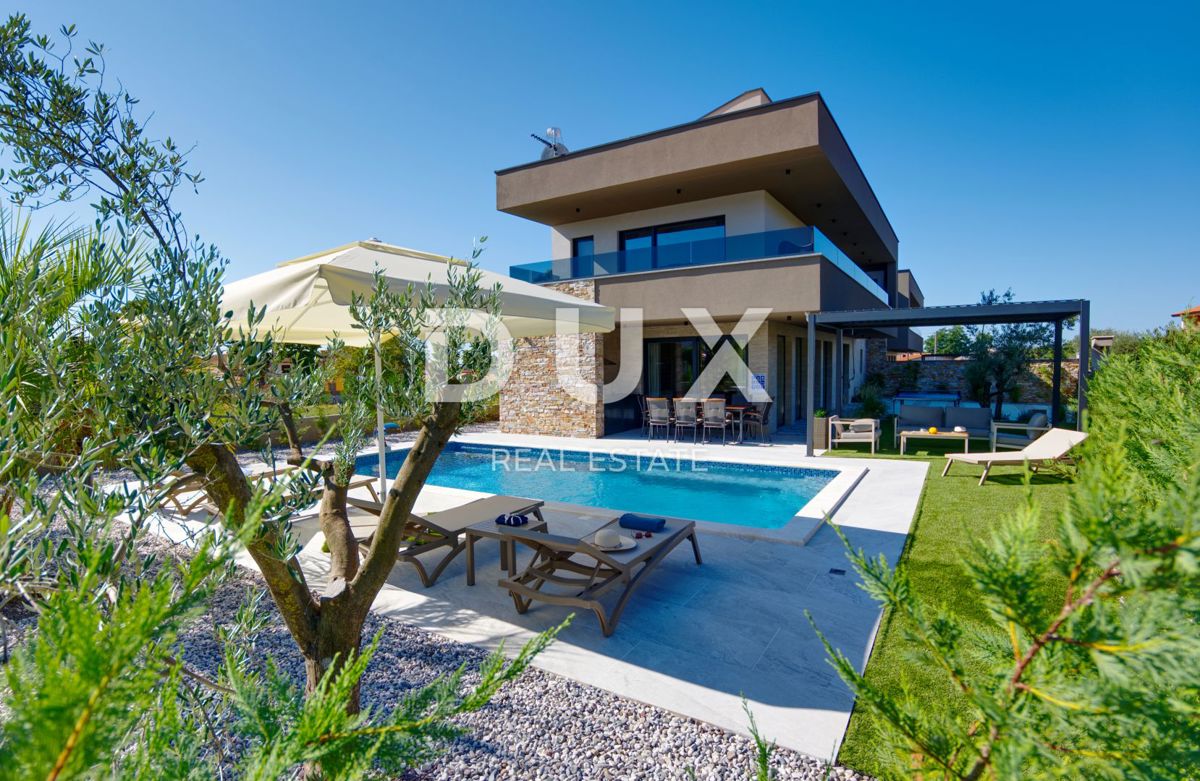 ISTRIA, PULA (dintorni)  - Bellissima villa nuova arredata nelle immediate vicinanze della città!