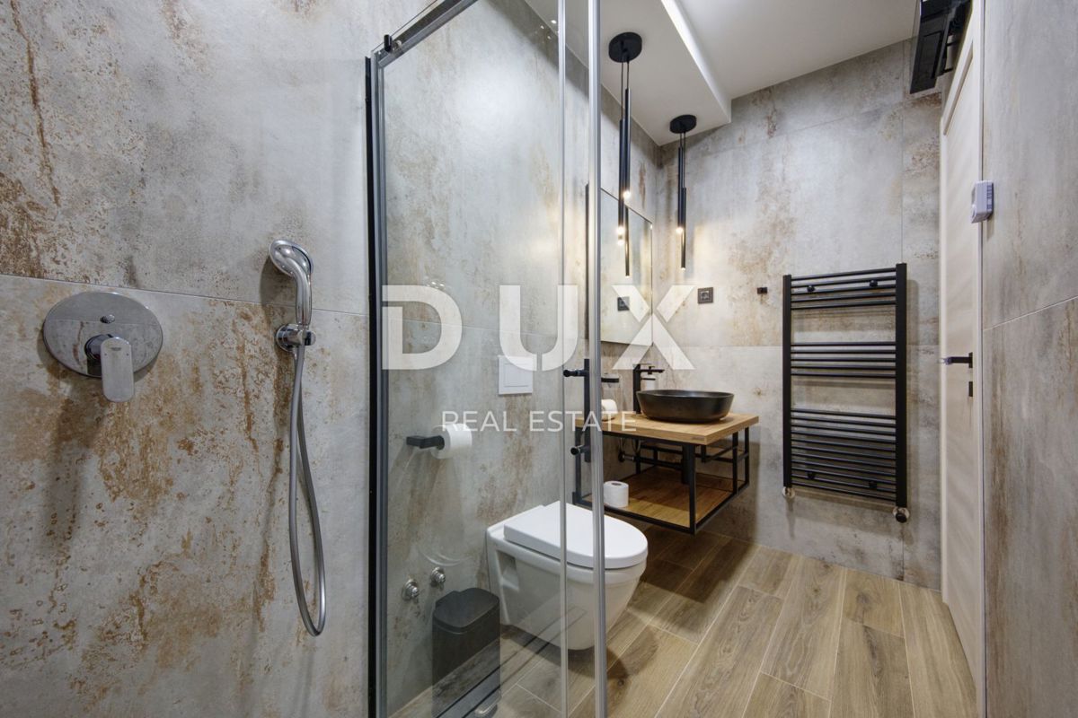 ISTRIA, PULA (dintorni)  - Bellissima villa nuova arredata nelle immediate vicinanze della città!