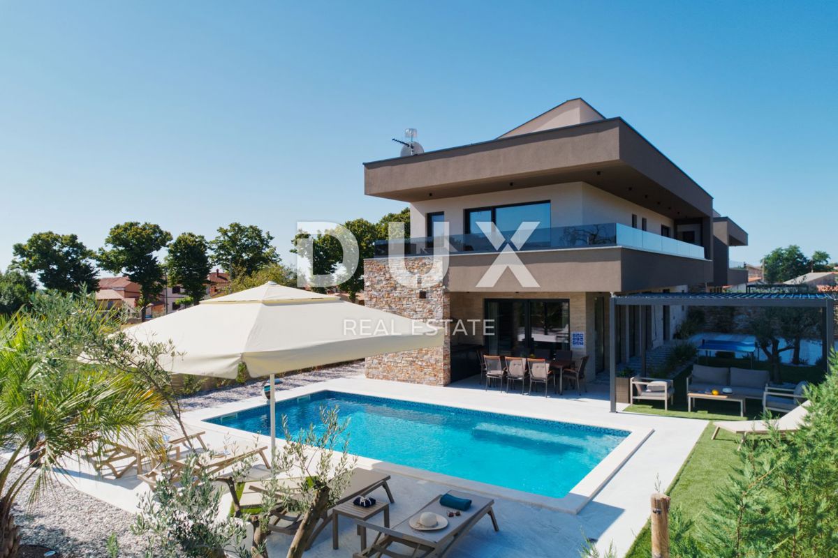 ISTRIA, PULA (dintorni)  - Bellissima villa nuova arredata nelle immediate vicinanze della città!