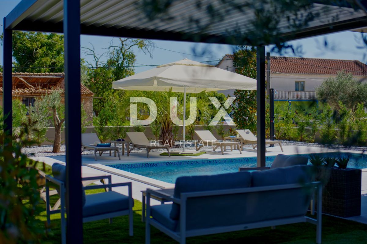 ISTRIA, PULA (dintorni)  - Bellissima villa nuova arredata nelle immediate vicinanze della città!