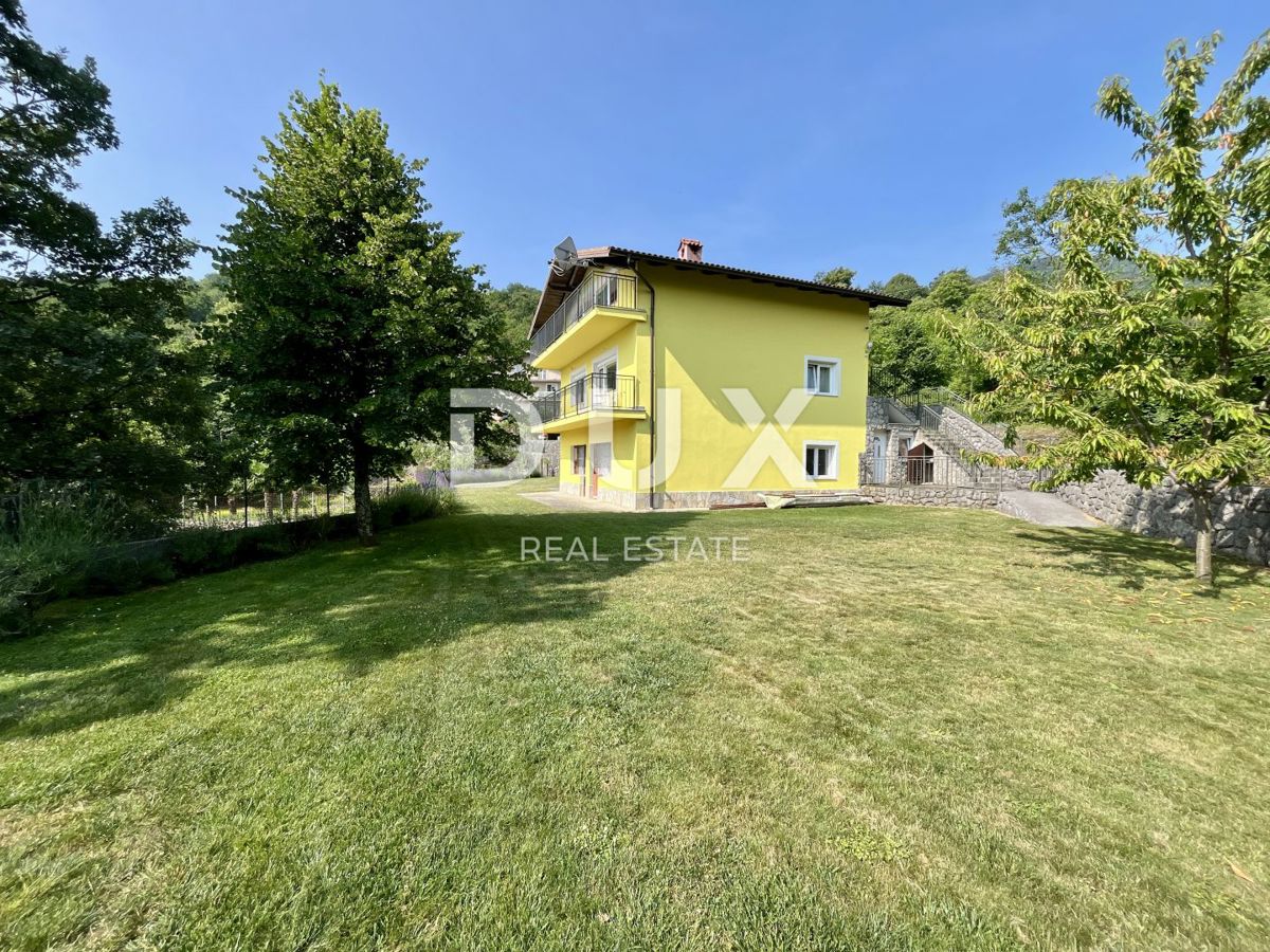 MATULJI, RUKAVAC - Casa indipendente con un bellissimo giardino e vista mare