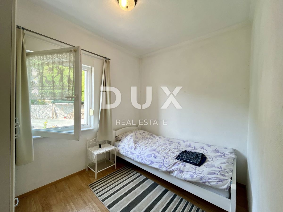 MATULJI, RUKAVAC - Casa indipendente con un bellissimo giardino e vista mare