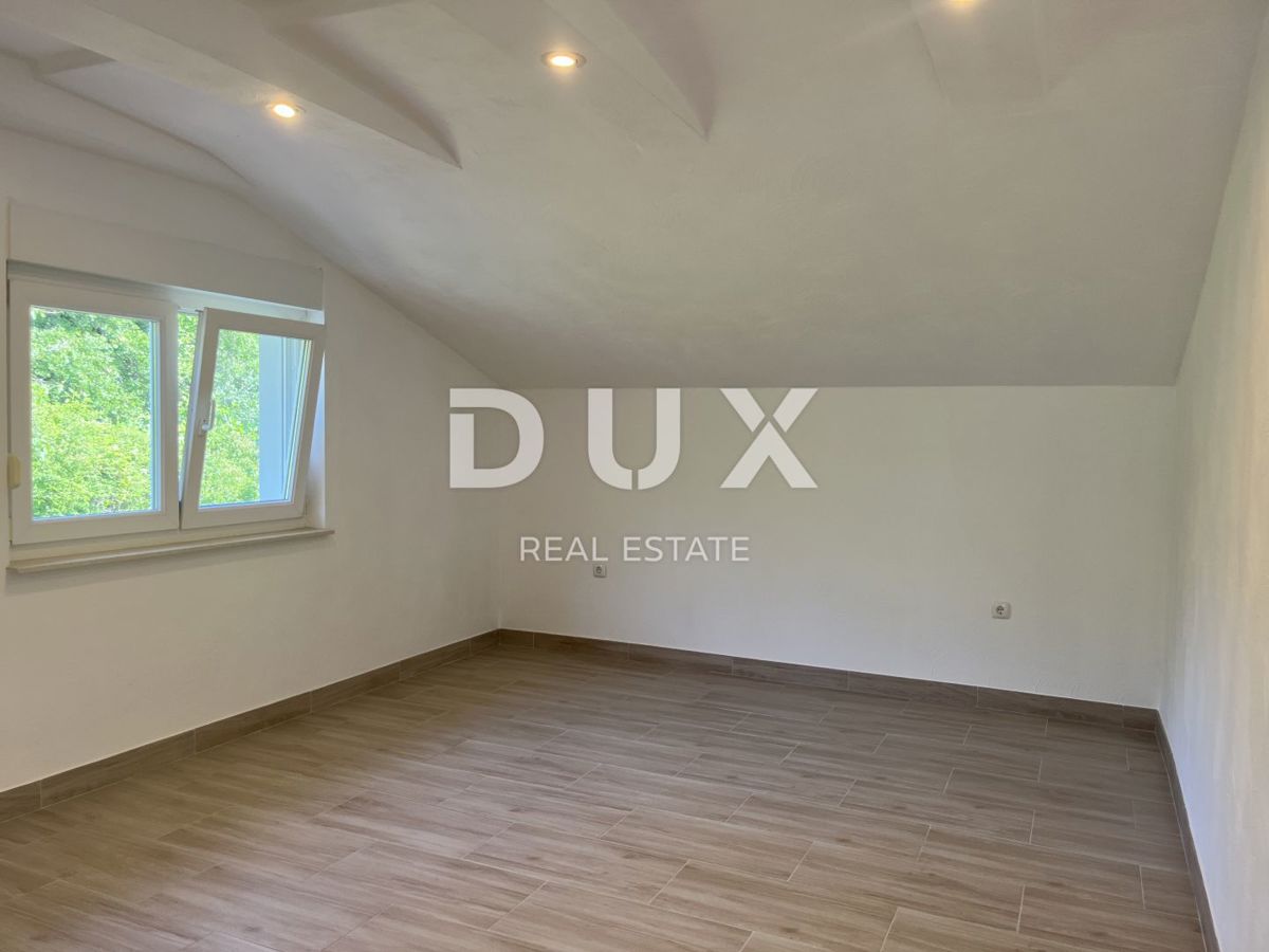 MATULJI, RUKAVAC - Casa indipendente con un bellissimo giardino e vista mare