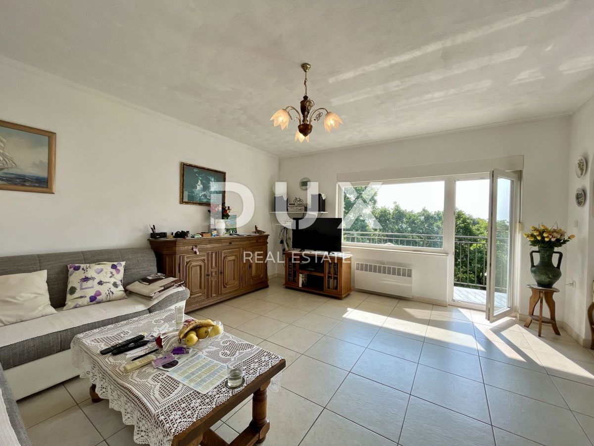 MATULJI, RUKAVAC - Casa indipendente con un bellissimo giardino e vista mare
