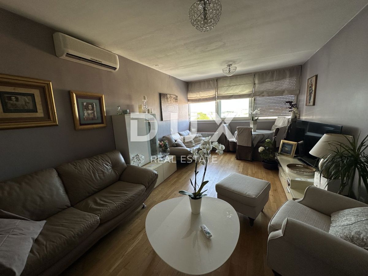 ZADAR, BULEVAR - Appartamento arredato con due camere da letto, ottima posizione!