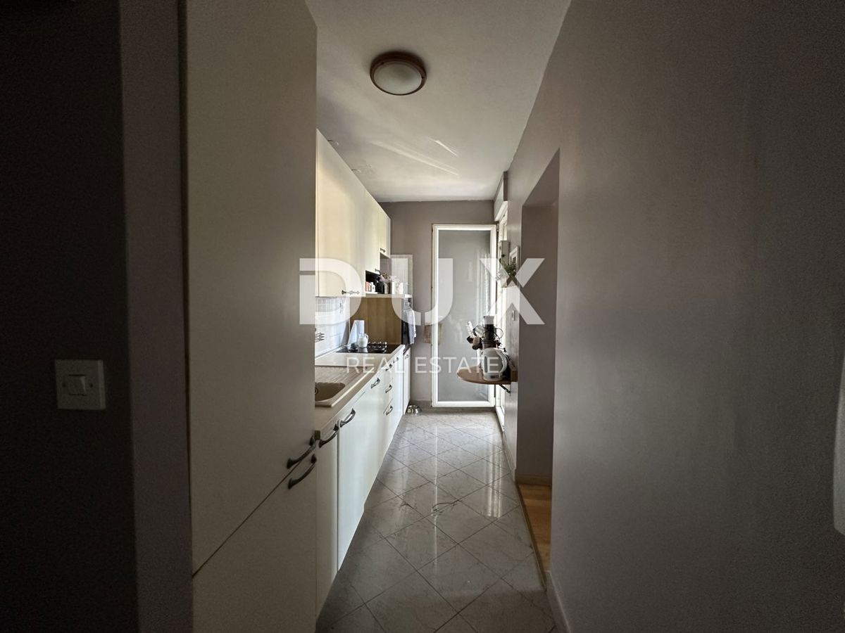 ZADAR, BULEVAR - Appartamento arredato con due camere da letto, ottima posizione!
