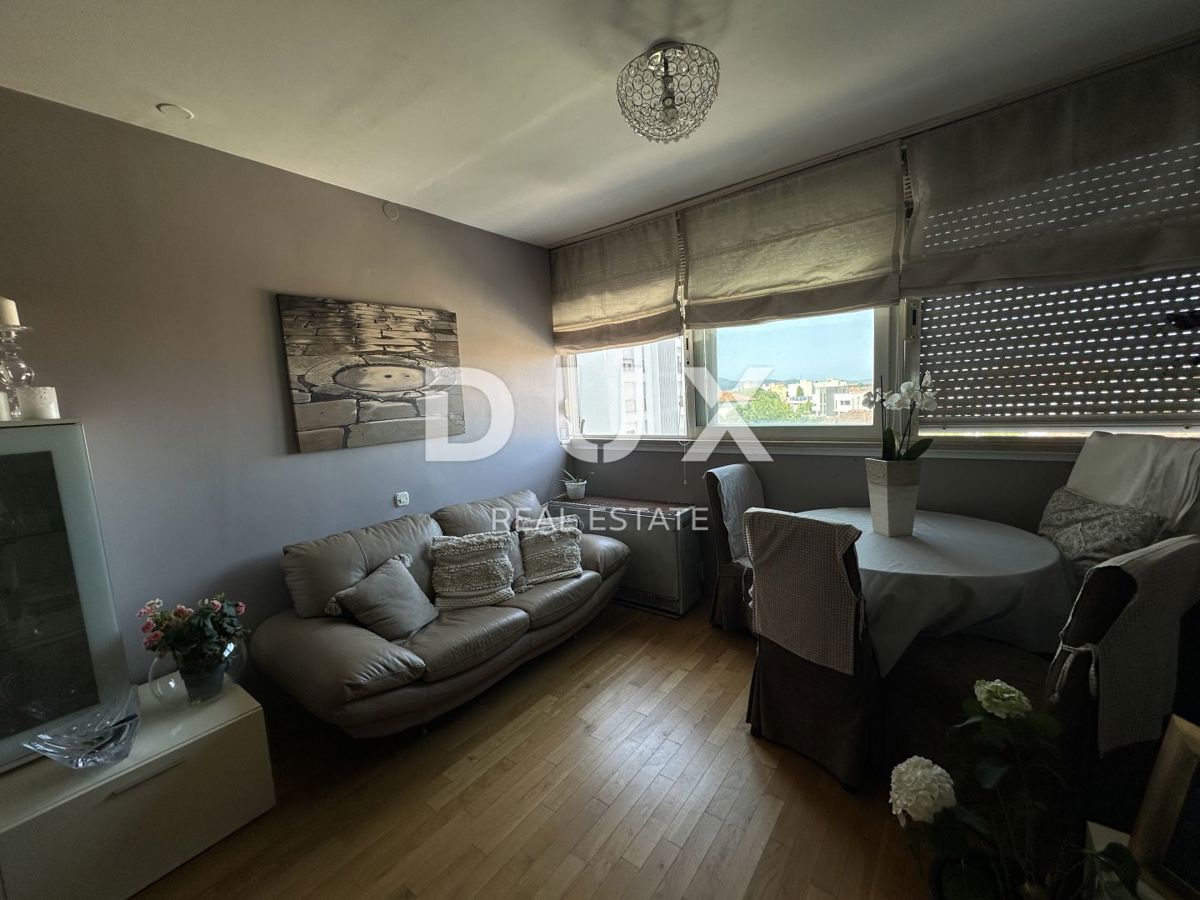 ZADAR, BULEVAR - Appartamento arredato con due camere da letto, ottima posizione!