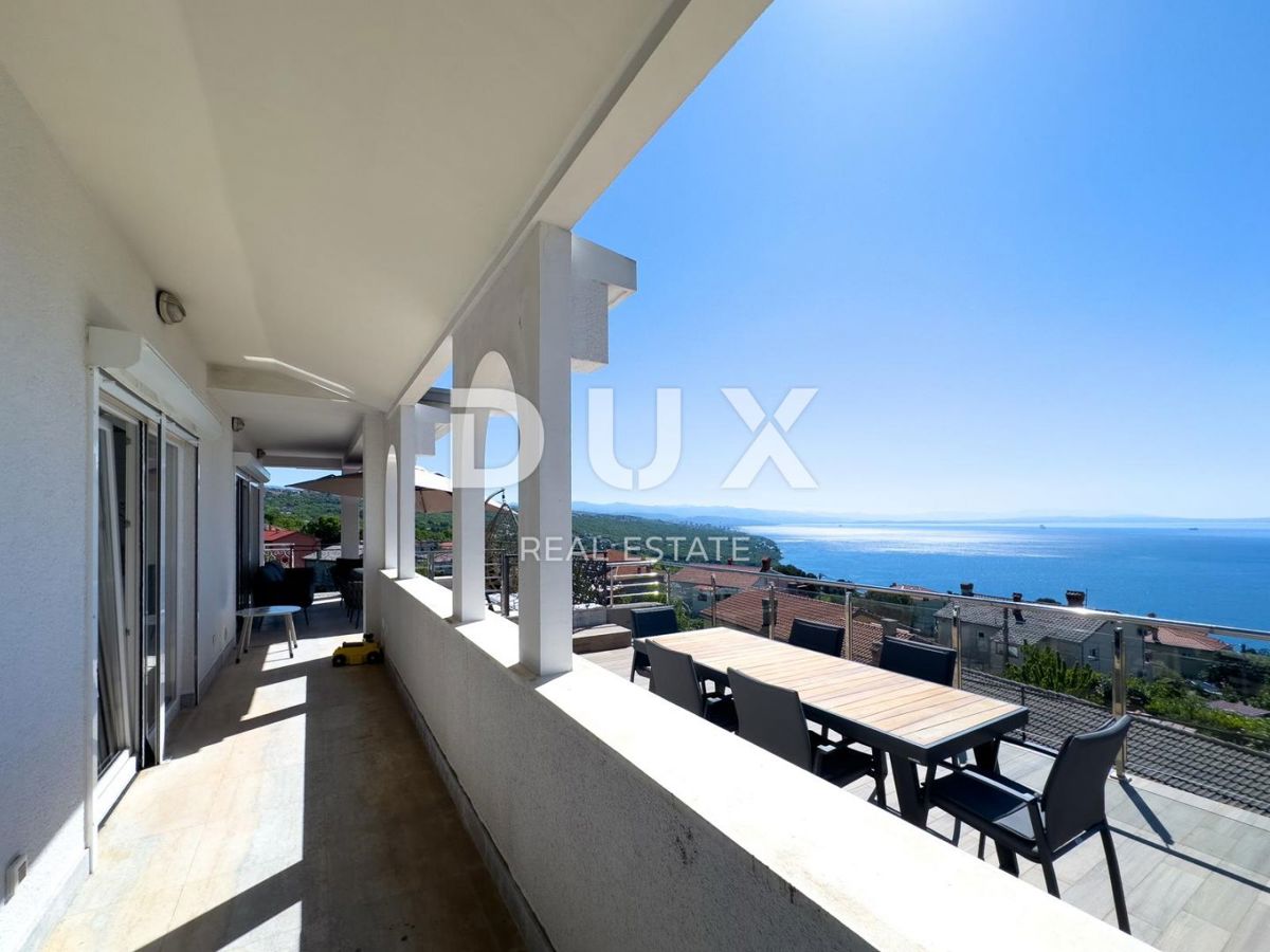 ABBAZIA, POBRI - SOLO CON NOI! Appartamento di design arredato con vista panoramica sul mare