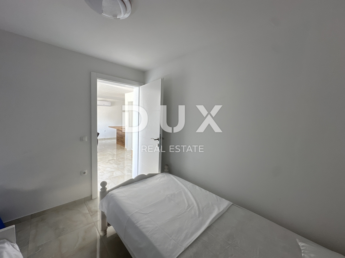 ZADAR, VIR - Moderna casa a un piano con piscina!