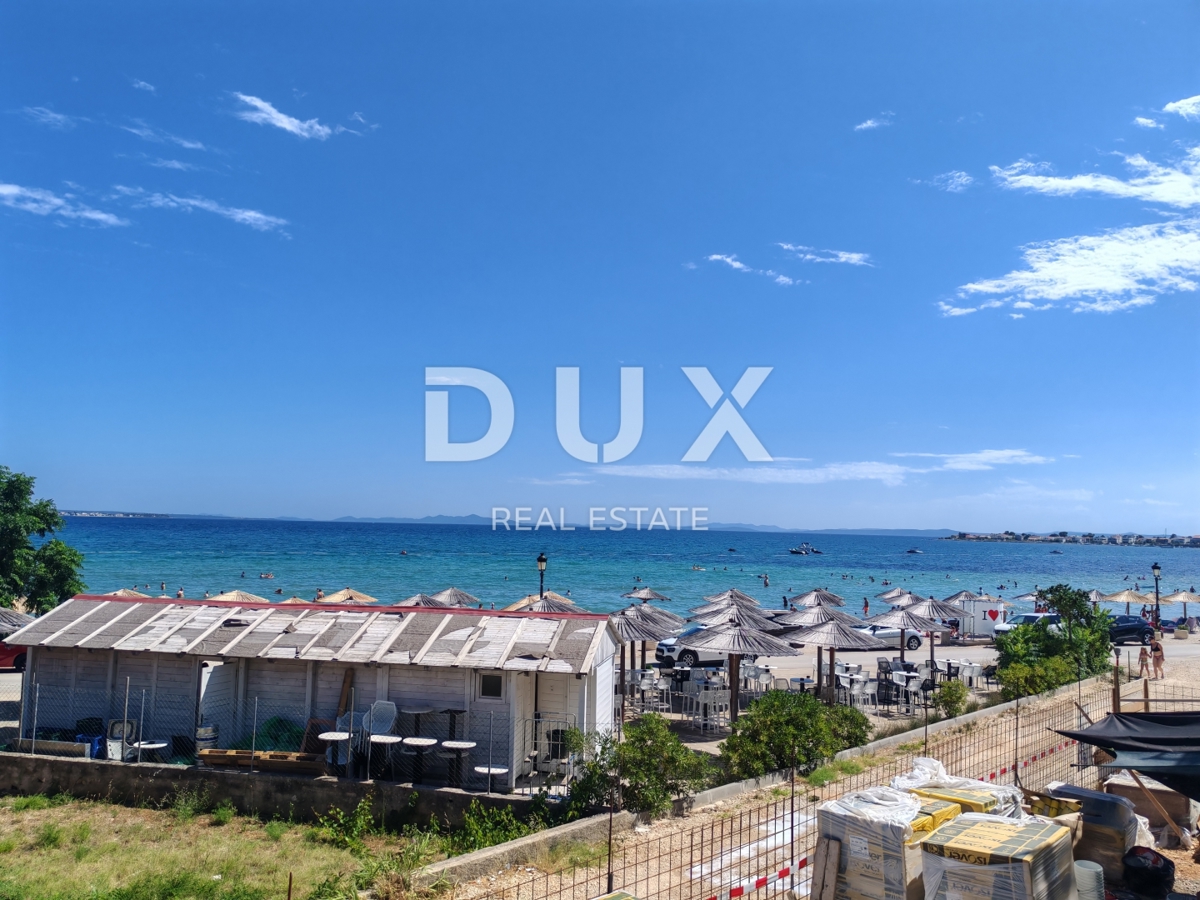 ZADAR, VIR - Lussuoso appartamento con terrazza panoramica e splendida vista sul mare di fronte alla spiaggia di Jadro! BS3