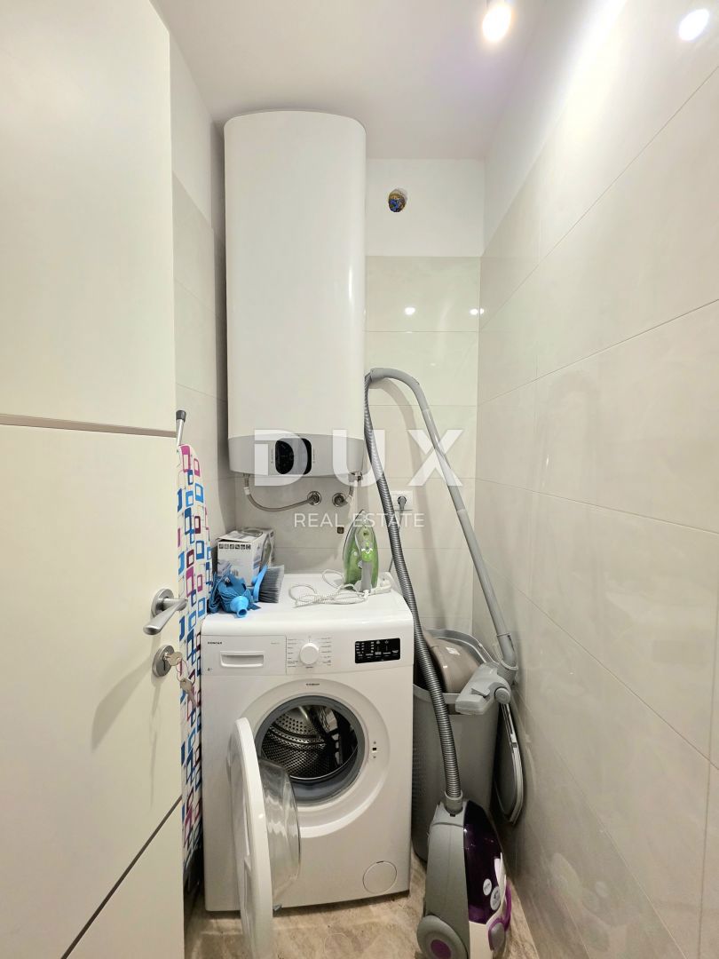 ISTRIA, VOLME - Casa bifamiliare con 4 camere da letto, piscina e giardino completamente recintato, a 300 metri dalle spiagge
