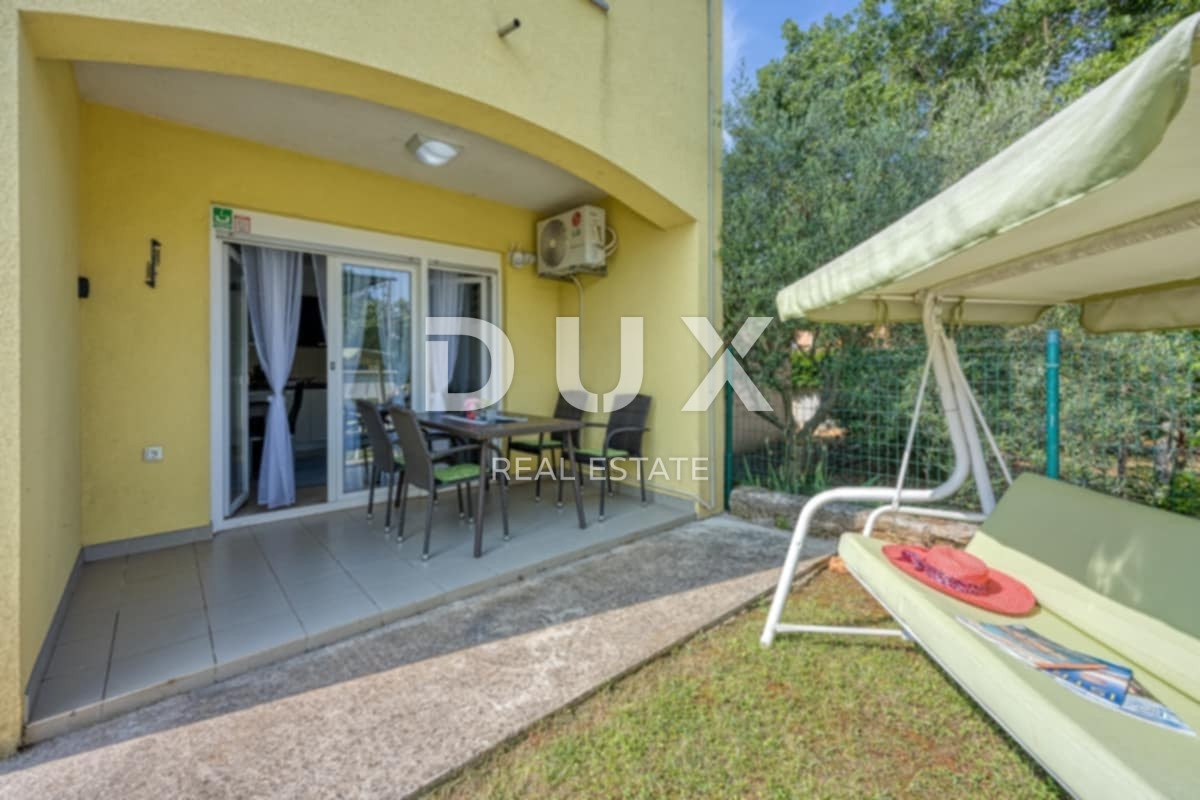 ISTRIA, NOVIGRAD - Due appartamenti vicino al mare