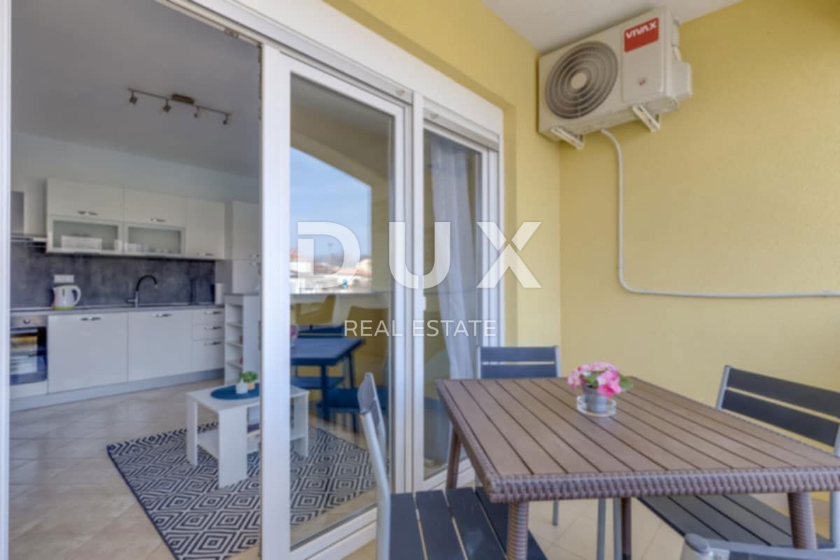 ISTRIA, NOVIGRAD - Due appartamenti vicino al mare