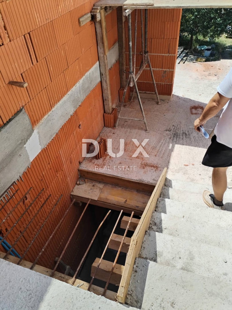 ISTRIA, POLA - Appartamento di 92 m2 in posizione tranquilla!
