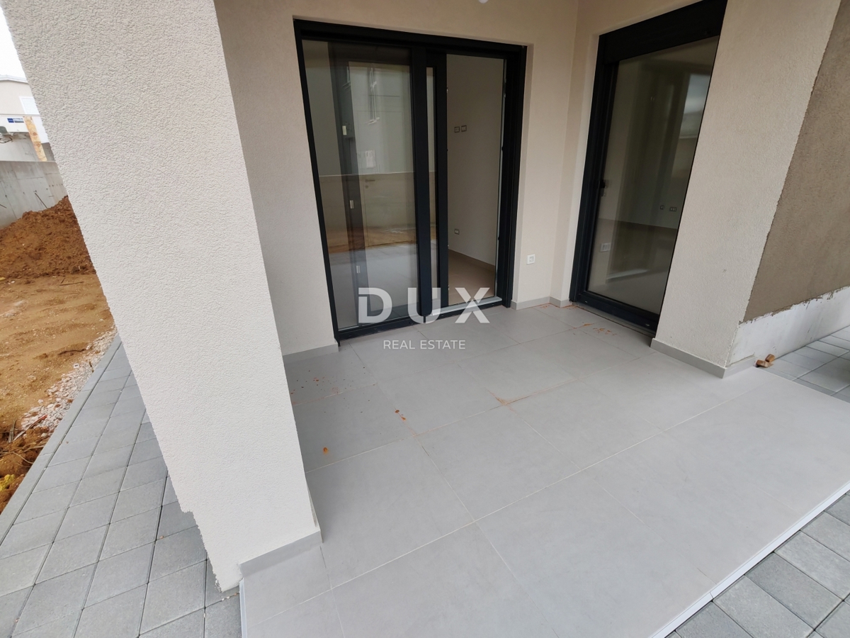 ZADAR, RAŽANAC - Nuovo edificio! Riscaldamento a pavimento, ascensore, vista mare, ripostiglio...! S1