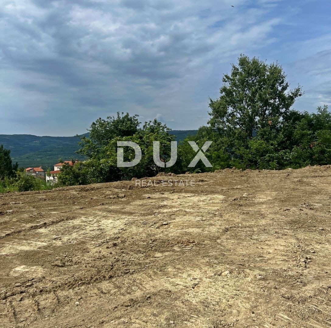 ISTRIA, MONTONA - Terreno edificabile con vista idilliaca