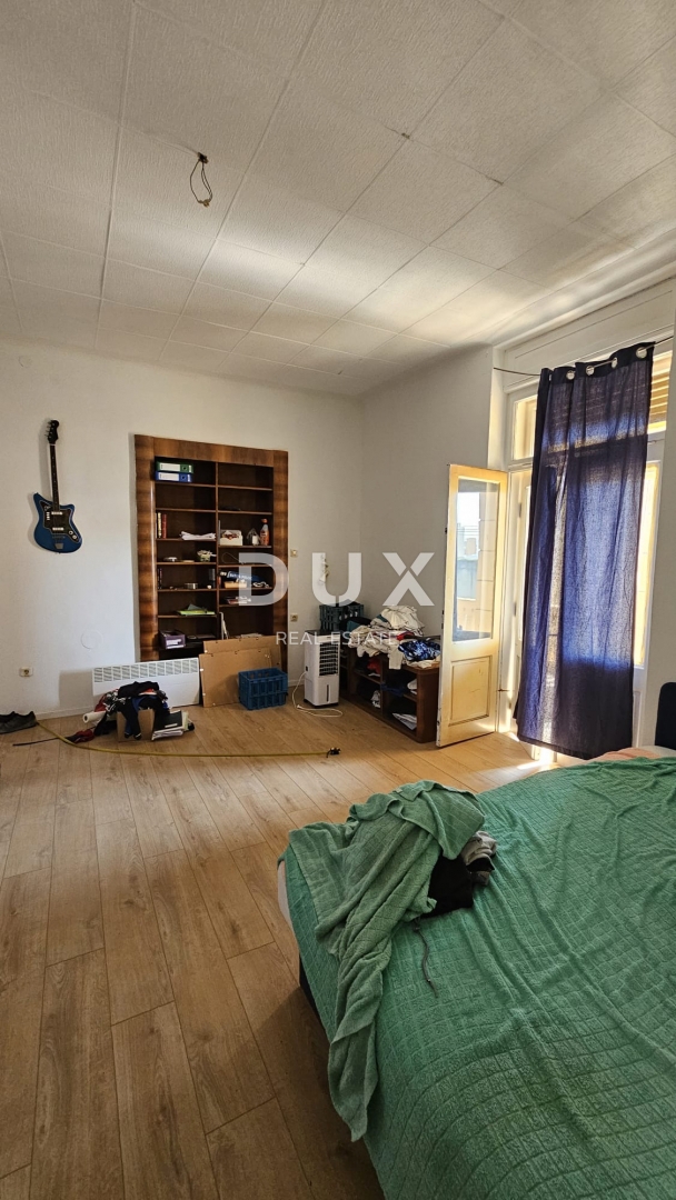 ABBAZIA - Spazioso appartamento con vista in una villa in stile Liberty con molto potenziale, 152 m2