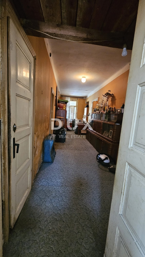 ABBAZIA - Spazioso appartamento con vista in una villa in stile Liberty con molto potenziale, 152 m2