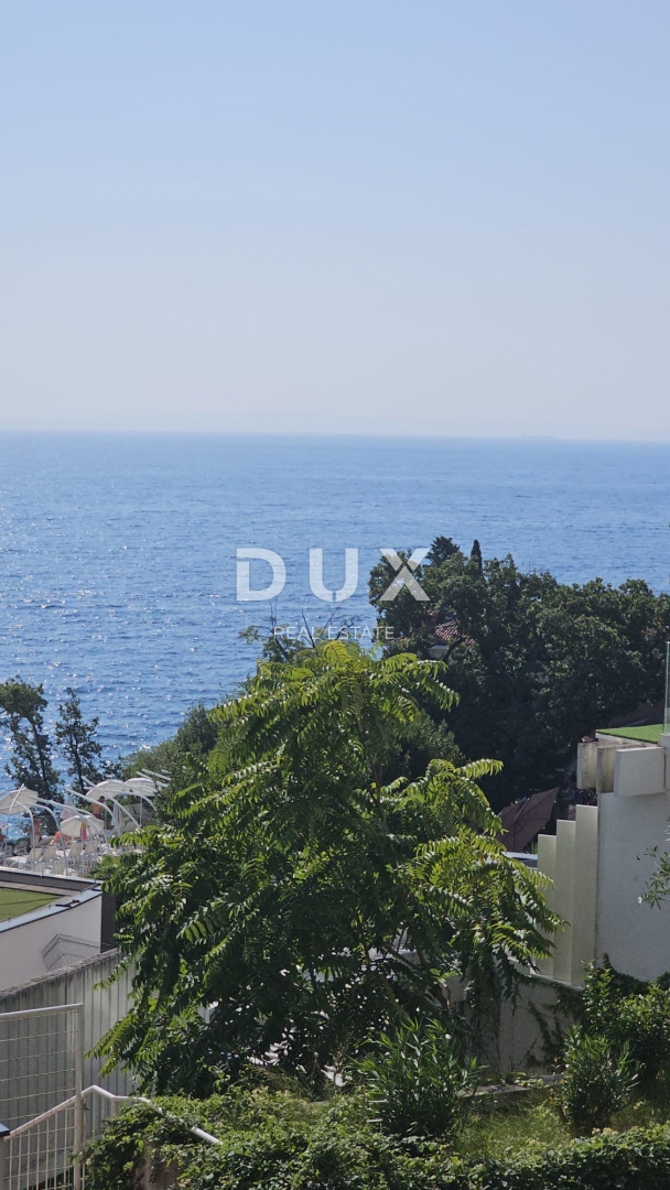 ABBAZIA - Spazioso appartamento con vista in una villa in stile Liberty con molto potenziale, 152 m2