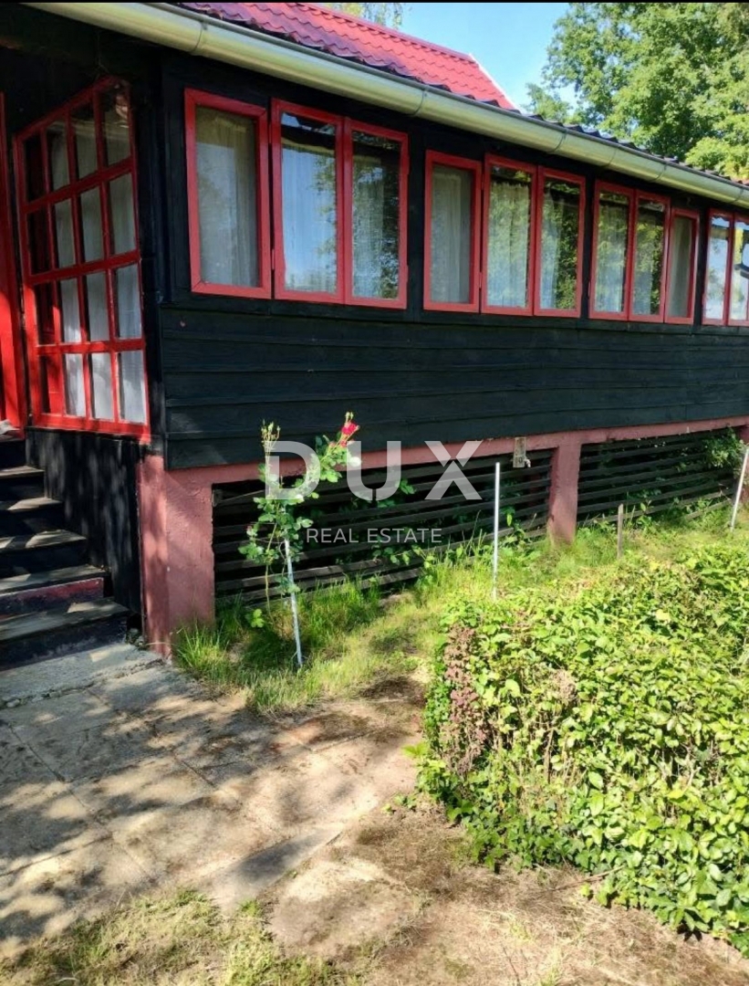 Casa Lijevo Sredičko, Pisarovina, 1.228m2