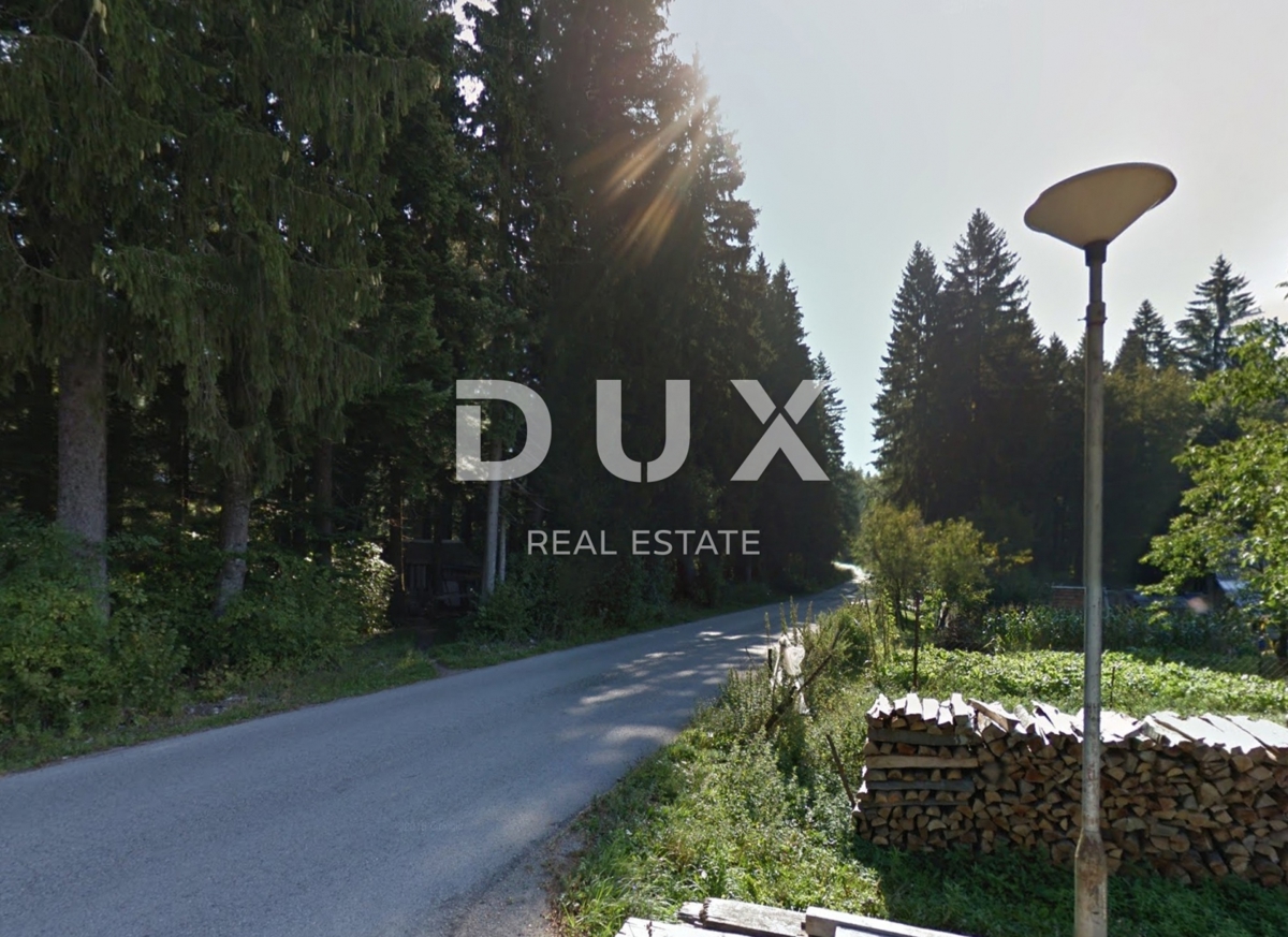 GORSKI KOTAR, DELNICE, LUČICE - terreno edificabile di 21000 m2 nella zona industriale per un capannone/magazzino/edificio per uffici 