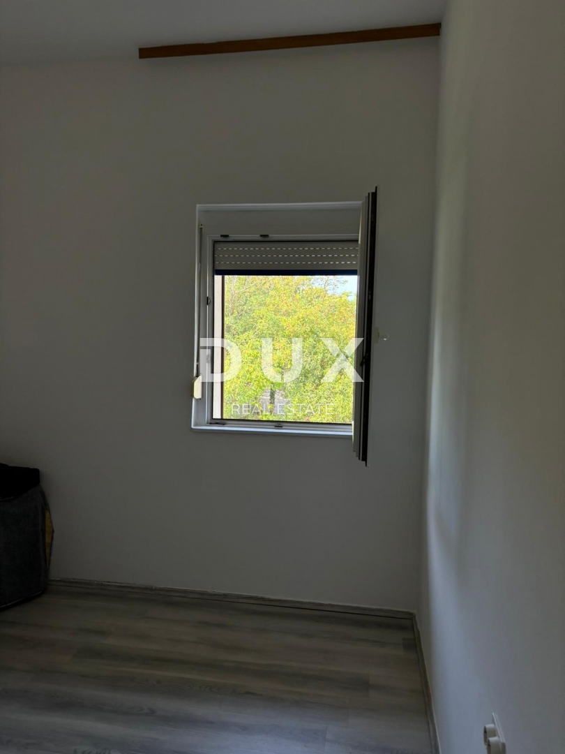 ISTRIA, POLA - Due appartamenti in una posizione ricercata vicino al mare!