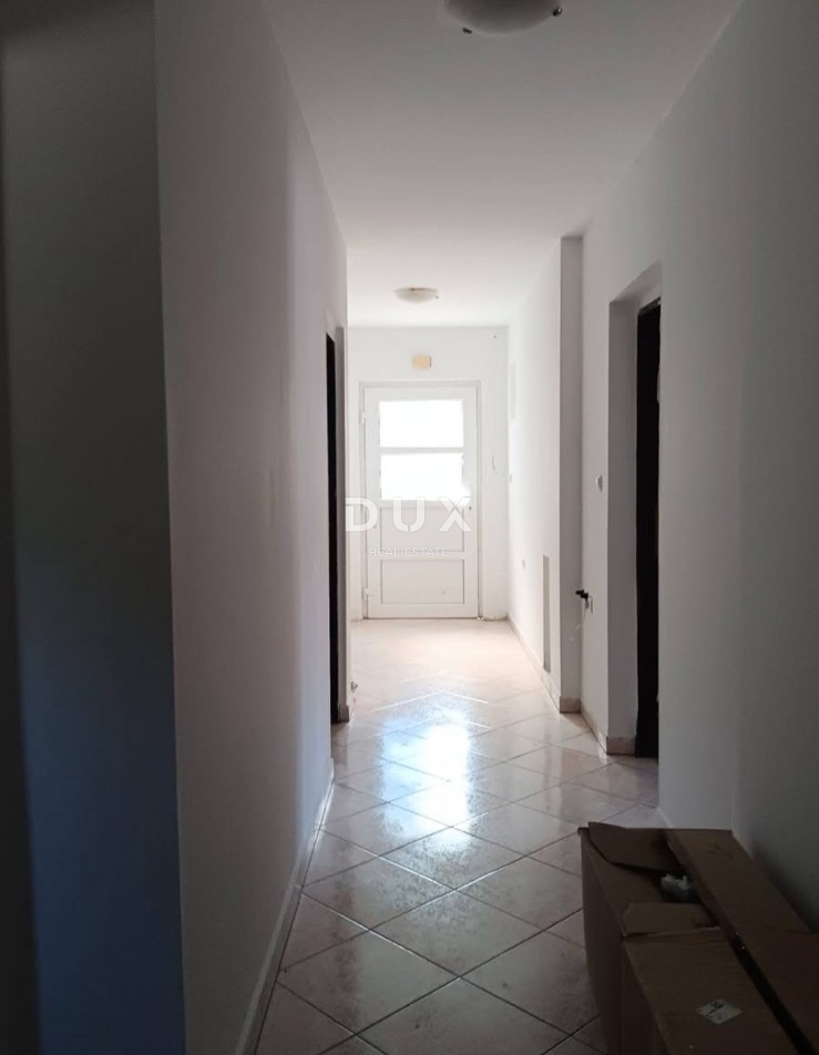 RIJEKA, VIŠKOVO - casa indipendente con due appartamenti separati e un ampio giardino! OCCASIONE!