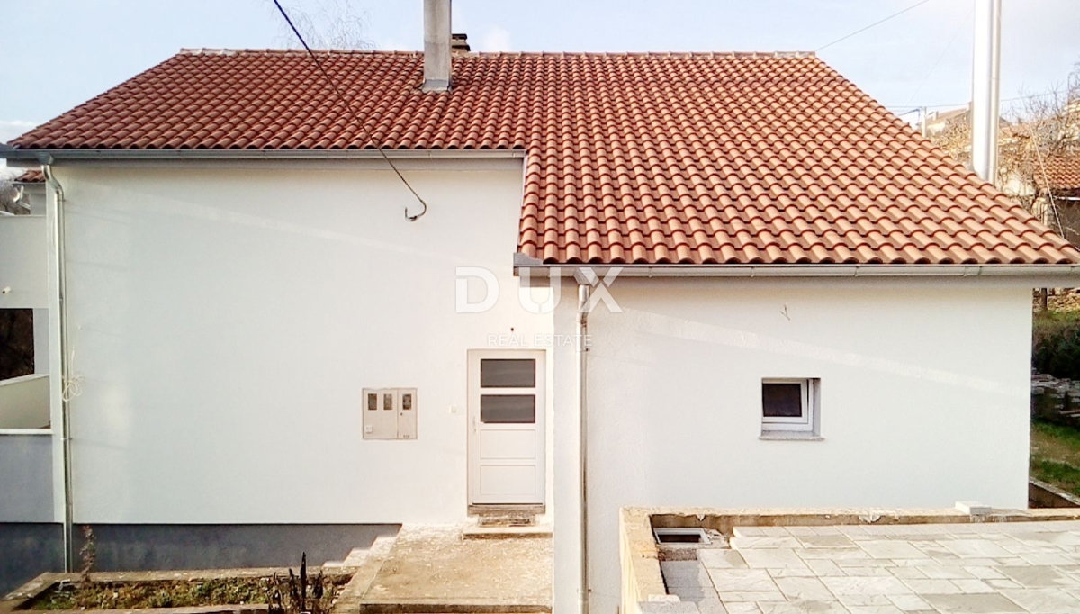 RIJEKA, VIŠKOVO - casa indipendente con due appartamenti separati e un ampio giardino! OCCASIONE!