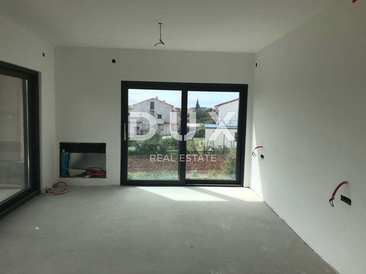 ISTRIA, ROVIGNO - villa esclusiva indipendente - nuova costruzione con piscina! OPPORTUNITÀ!